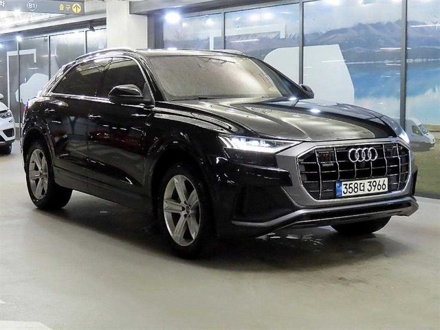 2021 Audi Q8 45 TDI 콰트로 프리미엄
