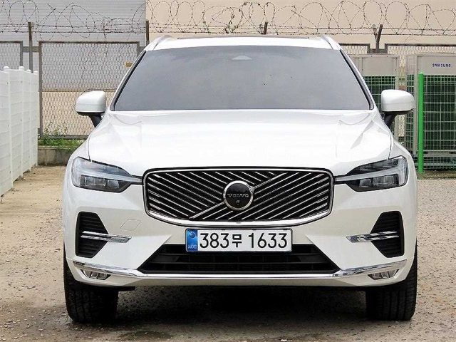 2025 Volvo XC60 (2세대) B5 AWD 플러스 브라이트