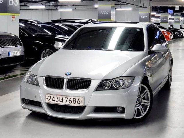 2008 BMW 3 Series (E90) 320i 세단