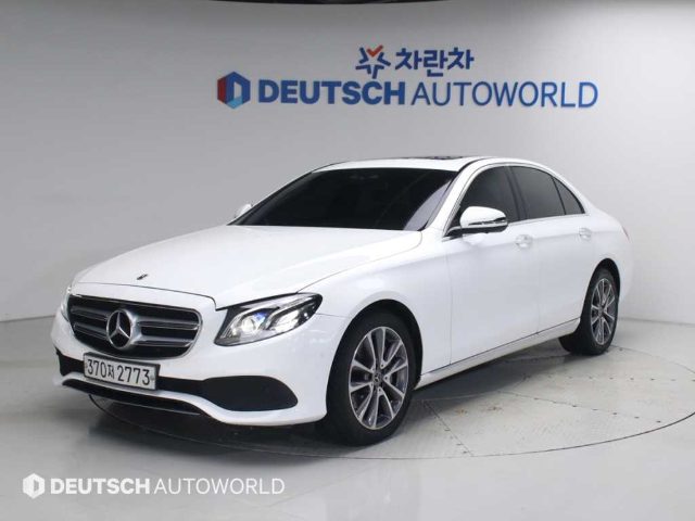 2019 Mercedes-Benz E-Class W213 E300 4MATIC 아방가르드