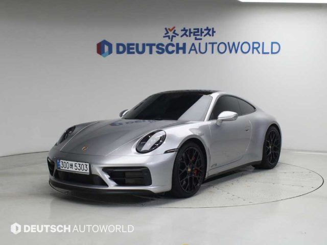 2024 Porsche 911 (992) 카레라 4 GTS