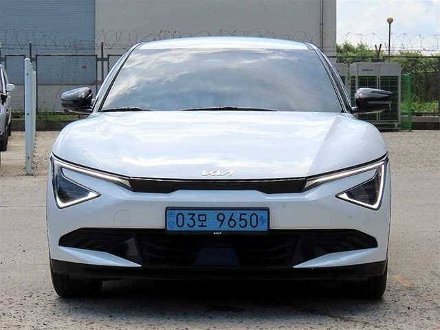 2024 Kia EV6 롱레인지 4WD 어스