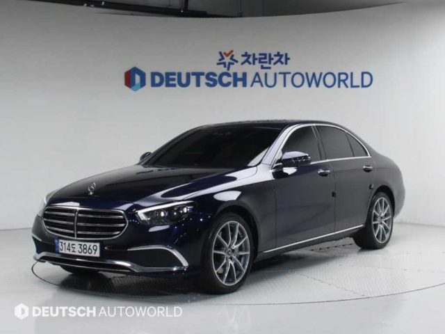 2022 Mercedes-Benz E-Class W213 E300e 4MATIC 익스클루시브