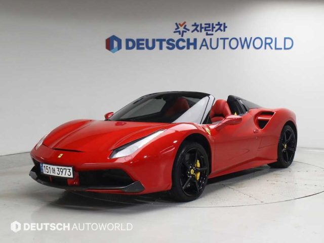 2019 Ferrari 488 스파이더 3.9