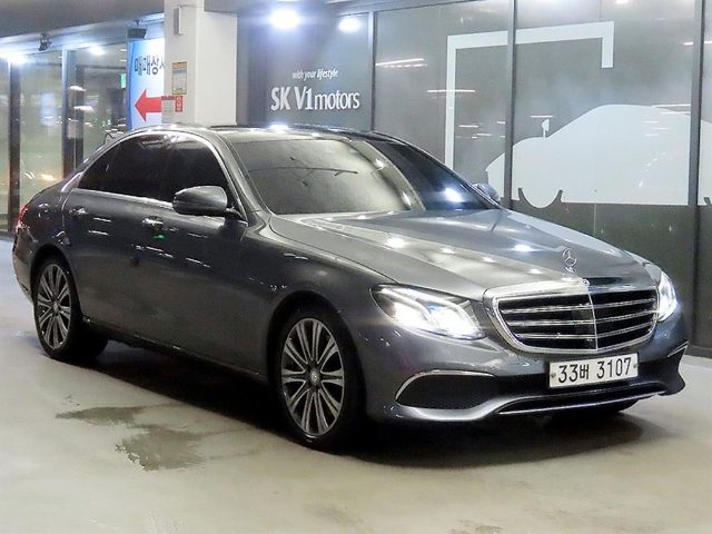 2017 Mercedes-Benz E-Class W213 E400 4MATIC 익스클루시브