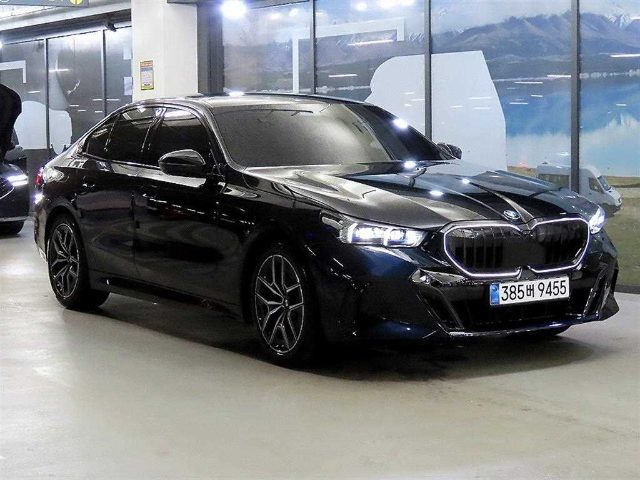 2026 BMW 5 Series (G60) 520i M 스포츠