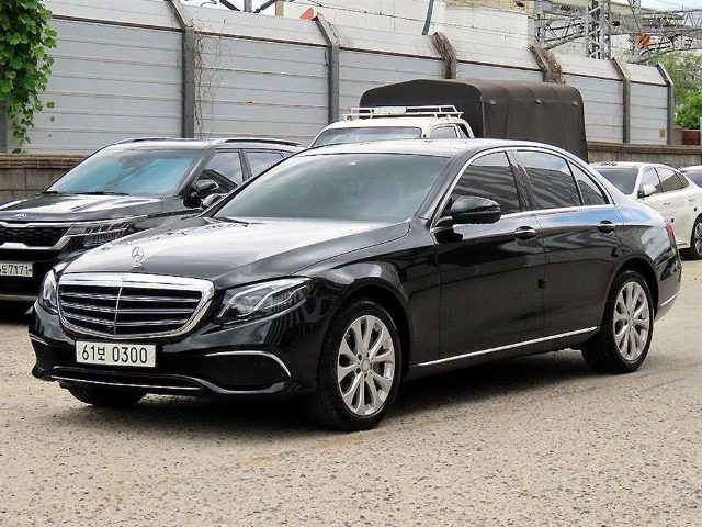 2016 Mercedes-Benz E-Class W213 E300 아방가르드