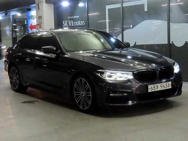 2017 BMW 5 Series (G30) 530d M 스포츠