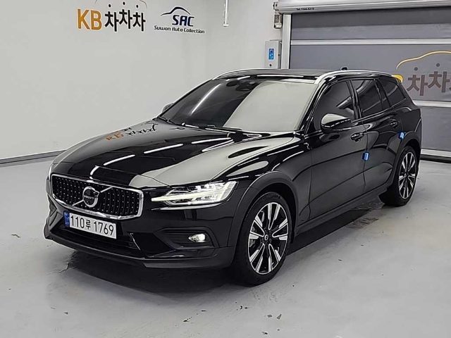 2024 Volvo V60 크로스 컨트리 2세대 2.0 B5 얼티메이트 AWD