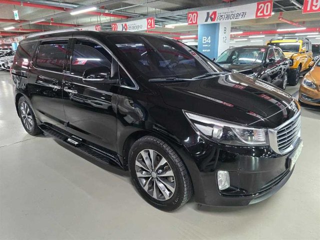 2017 Kia Carnival 디젤 11인승 프레스티지