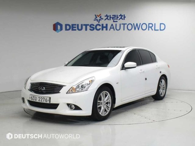 2011 Infiniti G25 세단 프리미엄