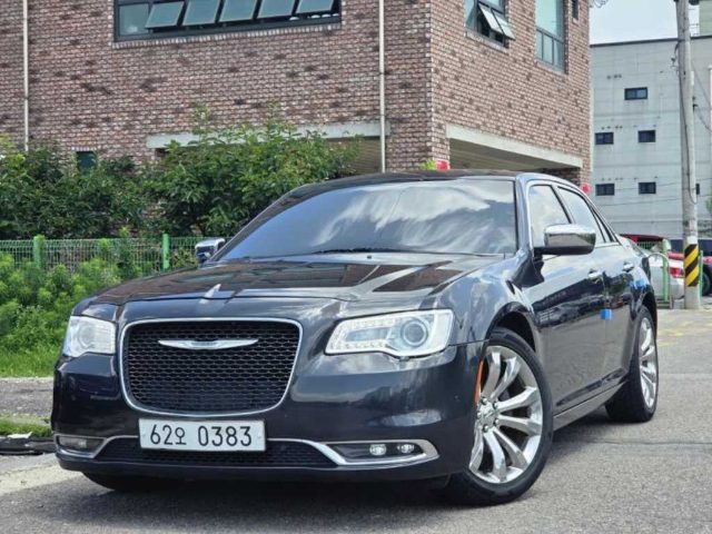 2016 Chrysler 300C 3.6