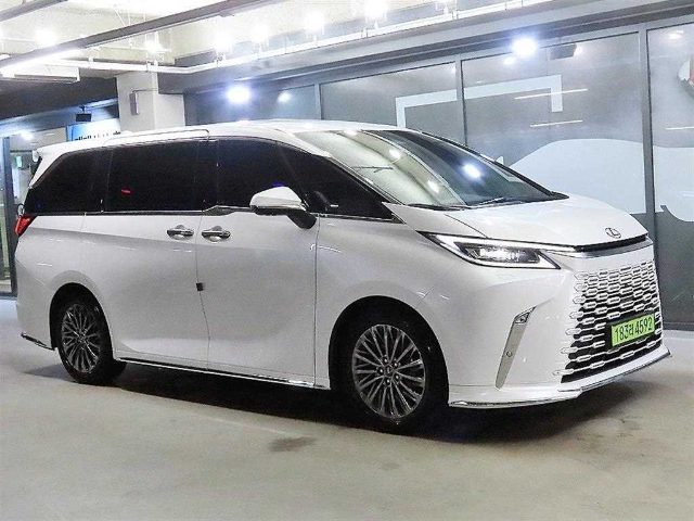 2024 Lexus LM 2세대 (AW10) 500h 로열