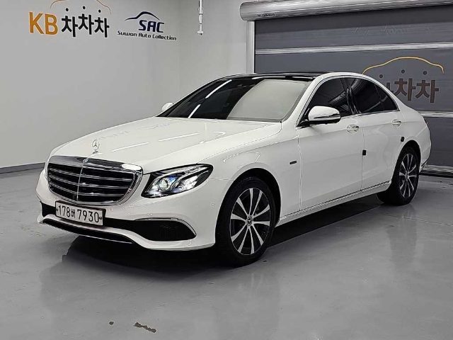 2019 Mercedes-Benz E-Class W213 E300e 익스클루시브