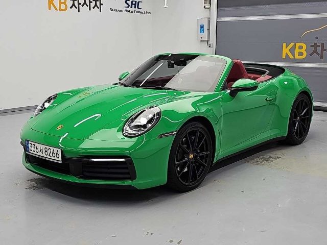 2021 Porsche 911 (992) 카레라 4 카브리올레
