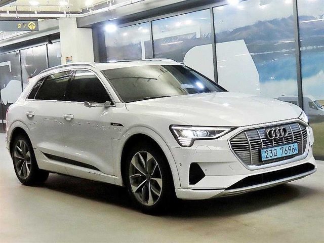 2021 Audi e-tron 55 콰트로