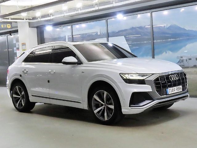 2021 Audi Q8 50 TDI 콰트로 프리미엄