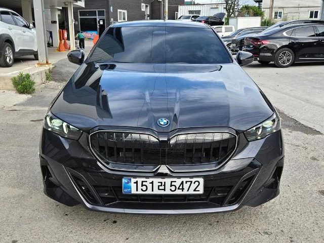 2025 BMW 5 Series (G60) 530e xDrive M 스포츠 프로