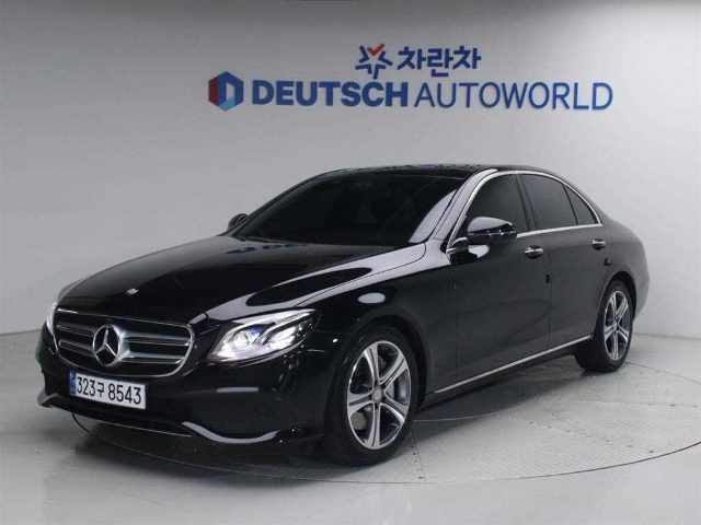 2016 Mercedes-Benz E-Class W213 E300 4MATIC 아방가르드