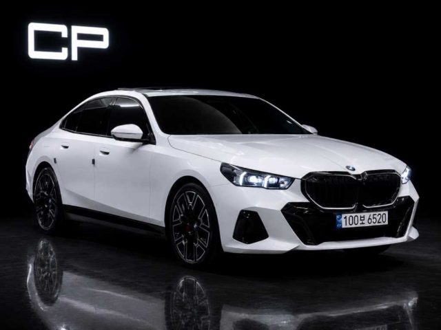 2025 BMW 5 Series (G60) 530i xDrive M 스포츠