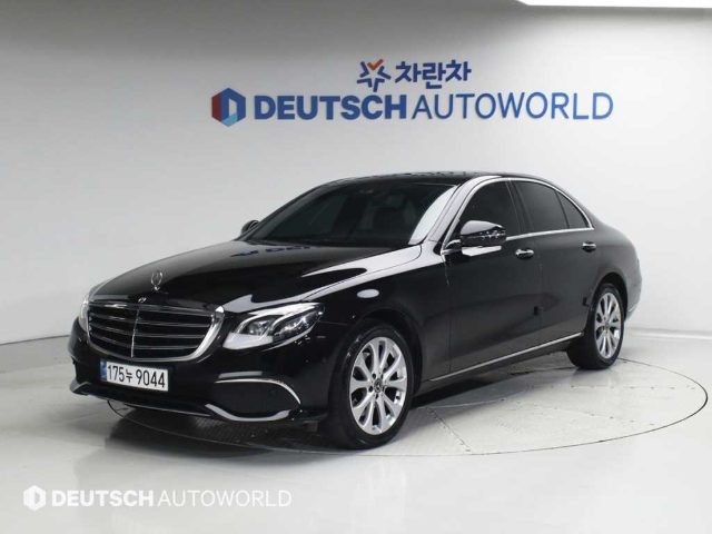 2019 Mercedes-Benz E-Class W213 E220d 4MATIC 익스클루시브