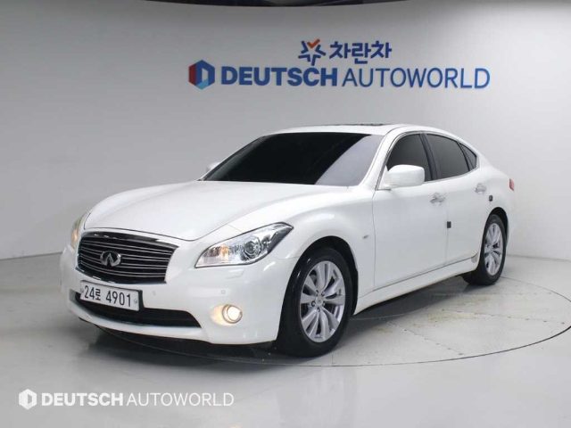 2011 Infiniti M37 스탠다드