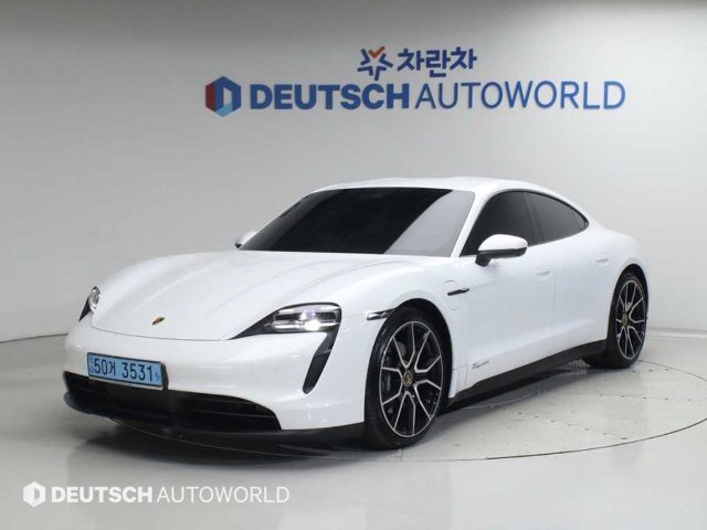 2023 Porsche Taycan 베이스