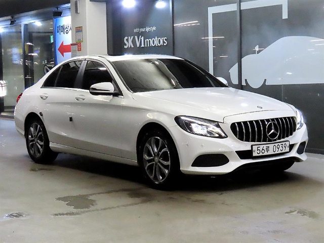 2015 Mercedes-Benz C-Class W205 C200