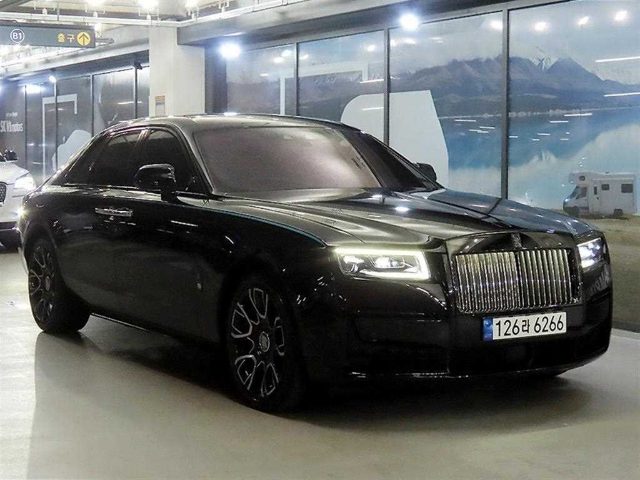 2023 Rolls-Royce Ghost 2세대 6.7 블랙 배지
