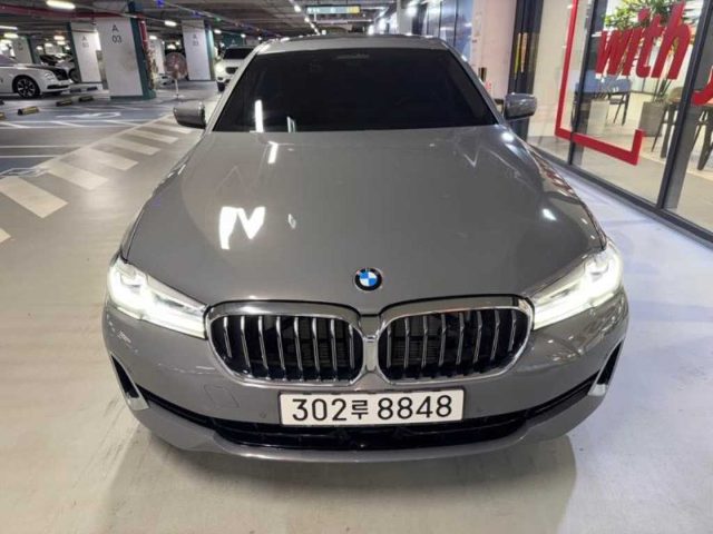 2022 BMW 5 Series (G30) 523d 럭셔리