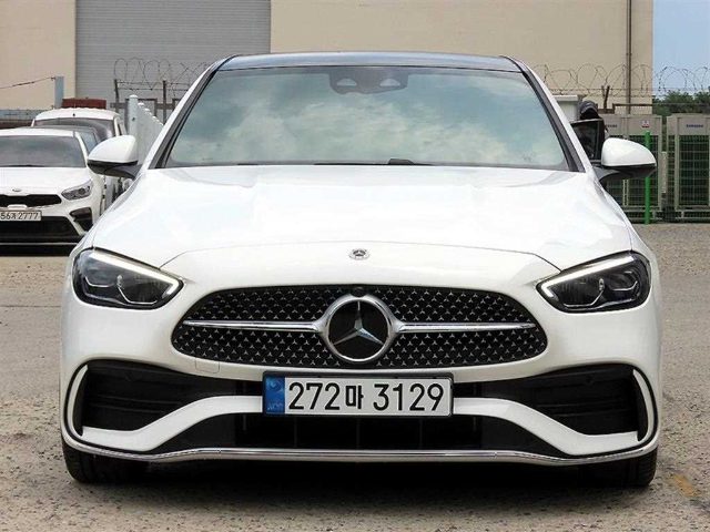 2026 Mercedes-Benz C-Class W206 C200 아방가르드