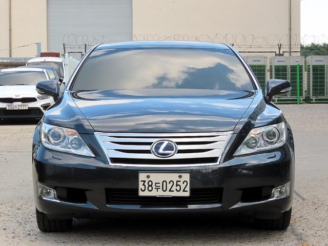 2010 Lexus LS600hL 4인승