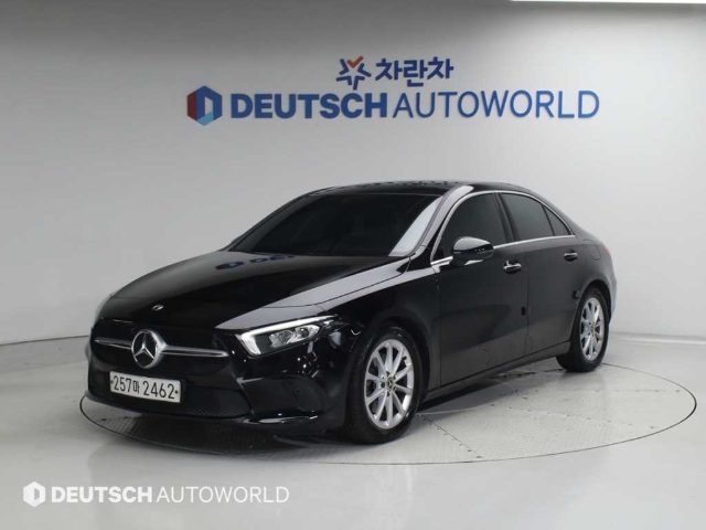 2020 Mercedes-Benz A-Class W177 A220 세단