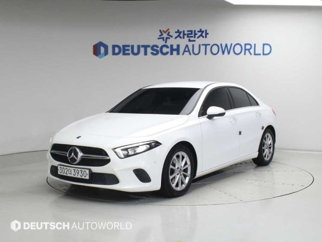2020 Mercedes-Benz A-Class W177 A220 세단
