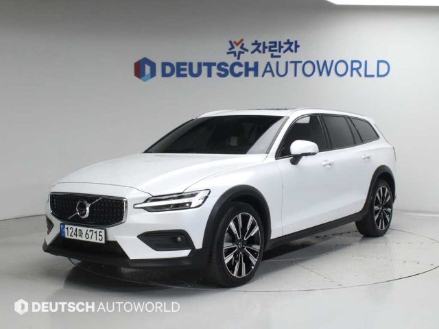 2022 Volvo V60 크로스 컨트리 2세대 2.0 B5 프로 AWD