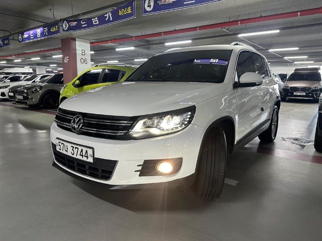 2013 Volkswagen Tiguan 2.0 TDI 블루모션