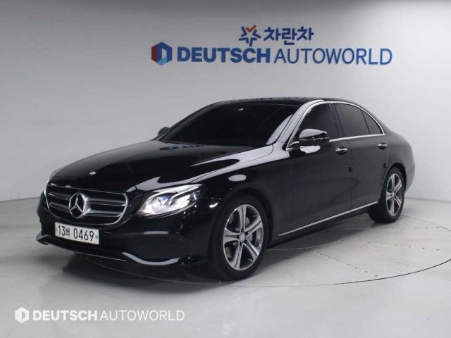 2016 Mercedes-Benz E-Class W213 E300 아방가르드