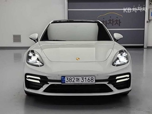 2021 Porsche Panamera (971) 2.9 4 이그제큐티브