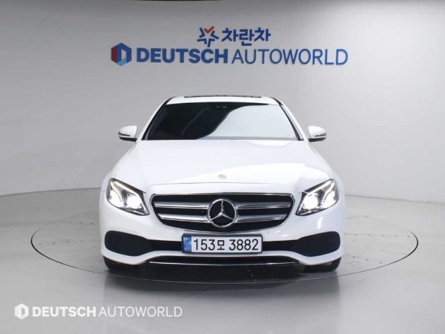 2018 Mercedes-Benz E-Class W213 E220d 아방가르드