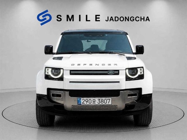 2024 Land Rover Defender (L663) 110 P300 X-Dynamic SE