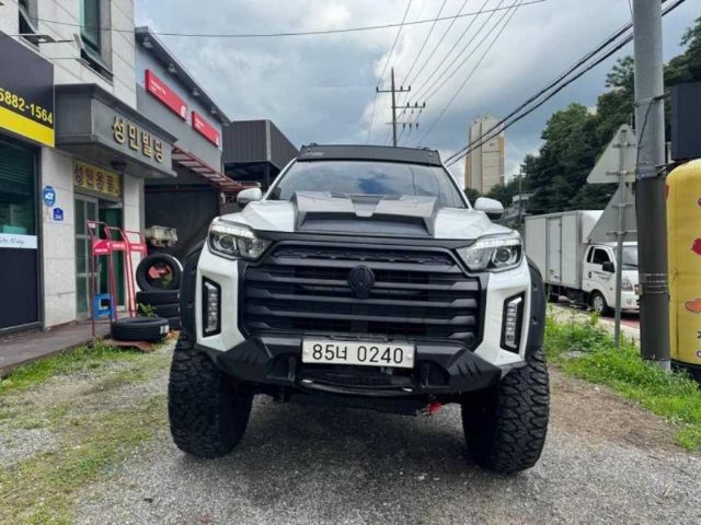 2018 KG Mobility Rexton Sports 4WD 디젤 2.2 노블레스