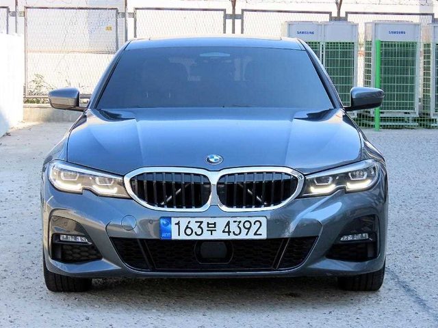 2022 BMW 3 Series (G20) 320i M 스포츠