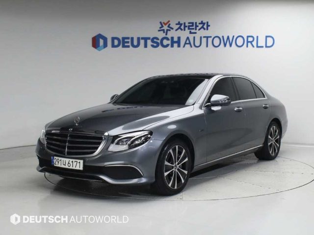 2020 Mercedes-Benz E-Class W213 E300e 익스클루시브