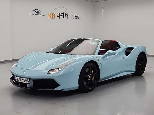 2017 Ferrari 488 스파이더 3.9