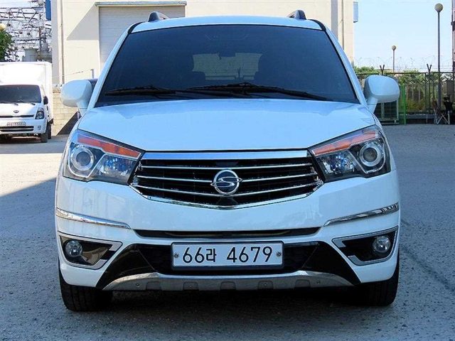 2017 KG Mobility Korando Turismo 4WD TX 플러스