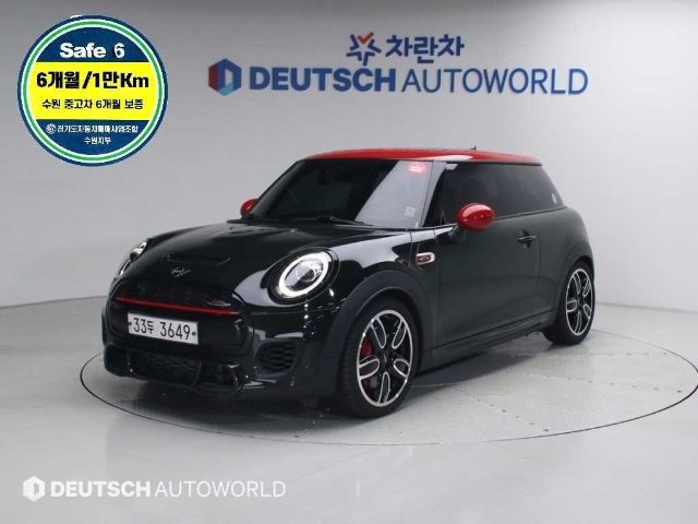 2019 MINI Cooper JCW