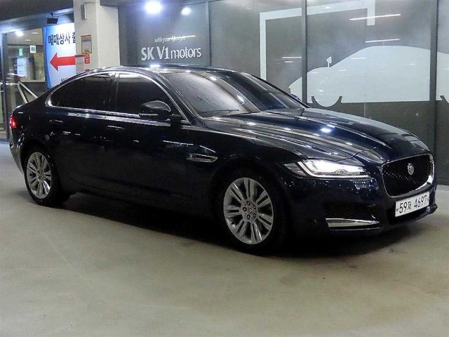 2016 Jaguar XF (X260) 2.0D 포트폴리오