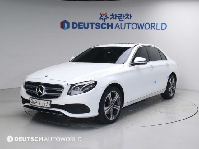 2018 Mercedes-Benz E-Class W213 E220d 아방가르드