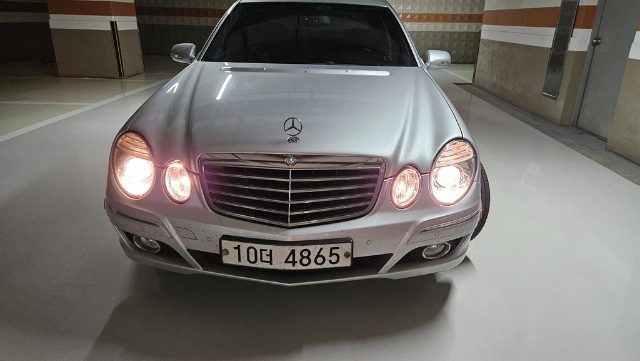 2008 Mercedes-Benz E-Class E200K