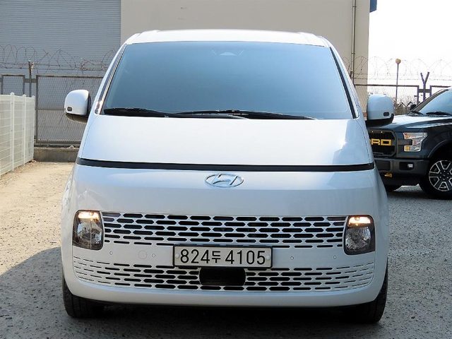 2022 Hyundai Staria 2WD 디젤 카고 모던 5인승